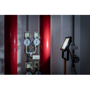 Brennenstuhl LED lampa JARO 5000 T so statívom, 4770 lm, 50 W, IP65