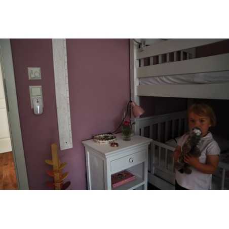 Brennenstuhl Nocná LED lampa NL 09 MB s infracerveným hlásicom pohybu a súmrakovým senzorom, 9 LED, 25 lm