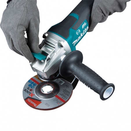MAKITA AKUMULÁTOROVÁ UHLOVÁ BRÚSKA X LOCK DGA521ZX1