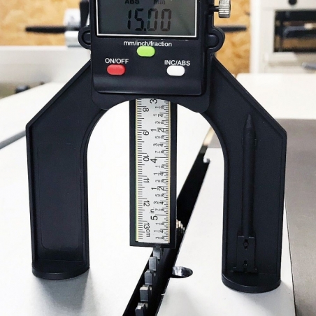 IGM Fachmann Digitálny hĺbkomer