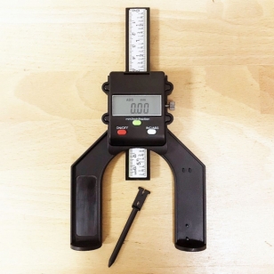 IGM Fachmann Digitálny hĺbkomer