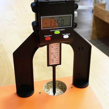 IGM Fachmann Digitálny hĺbkomer