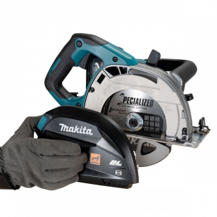 MAKITA AKUMULÁTOROVÁ PÍLA NA KOV CS002GZ