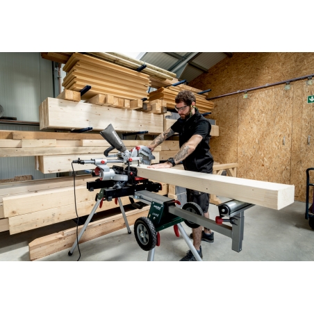 METABO KGS 254 M (602540000) SKRACOVACIA PÍLA