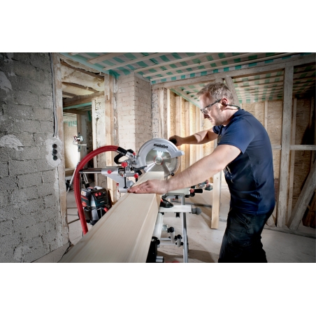 METABO KGS 254 M (602540000) SKRACOVACIA PÍLA