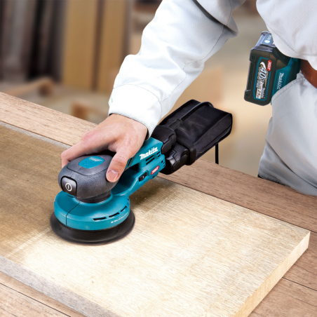 MAKITA AKUMULÁTOROVÁ EXCENTRICKÁ BRÚSKA BO003CGZ