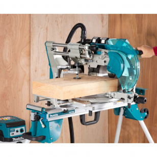 MAKITA Akumulátorová Pokosová Píla DLS211ZU