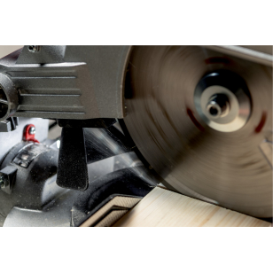 METABO KS 216 M (610216000) Skracovacia píla