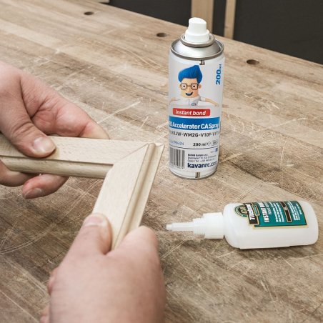 Aktivátor PRO CA, 200 ml, spray