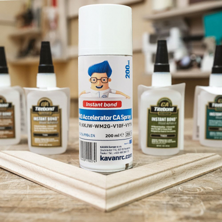 Aktivátor PRO CA, 200 ml, spray