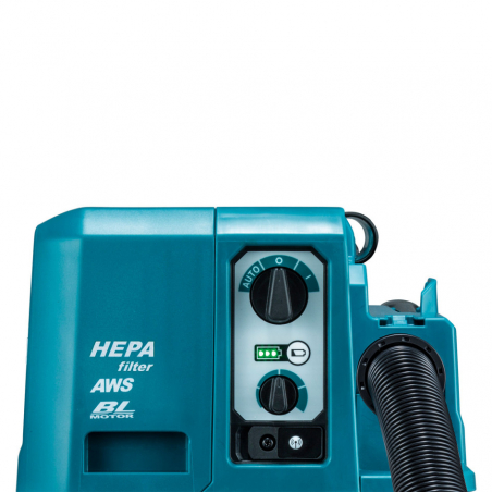 MAKITA AKUMULÁTOROVÝ VYSÁVAČ VC013GLZ