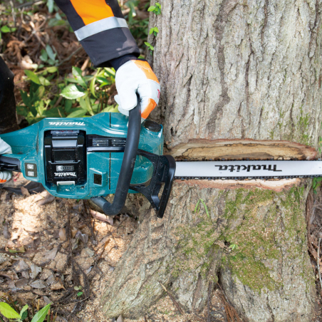 MAKITA AKUMULÁTOROVÁ REŤAZOVÁ PÍLA UC030GZ01