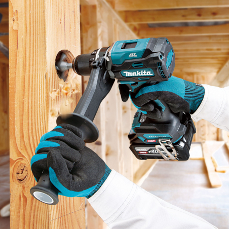 MAKITA AKUMULÁTOROVÝ VŔTACÍ SKRUTKOVAČ DF003GU201