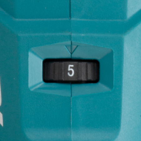 MAKITA AKUMULÁTOROVÁ CHVOSTOVÁ PÍLA  S REŤAZOVÝM ZVERÁKOM JR003GZ