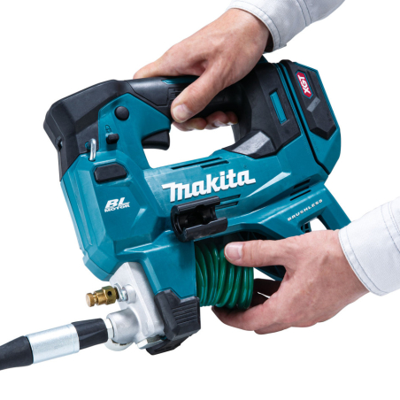 MAKITA AKUMULÁTOROVÁ MAZNICA GP001GZ